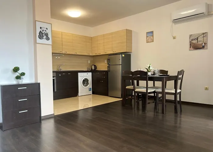 Lazur Aqua * Burgas City